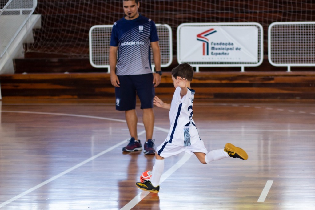 Escolinha de futsal ELASE: entretenimento e saúde para os seus filhos -  Blog da ELASE