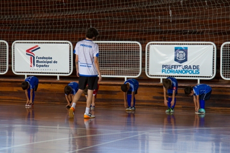 Escolinha de futsal ELASE: entretenimento e saúde para os seus filhos -  Blog da ELASE