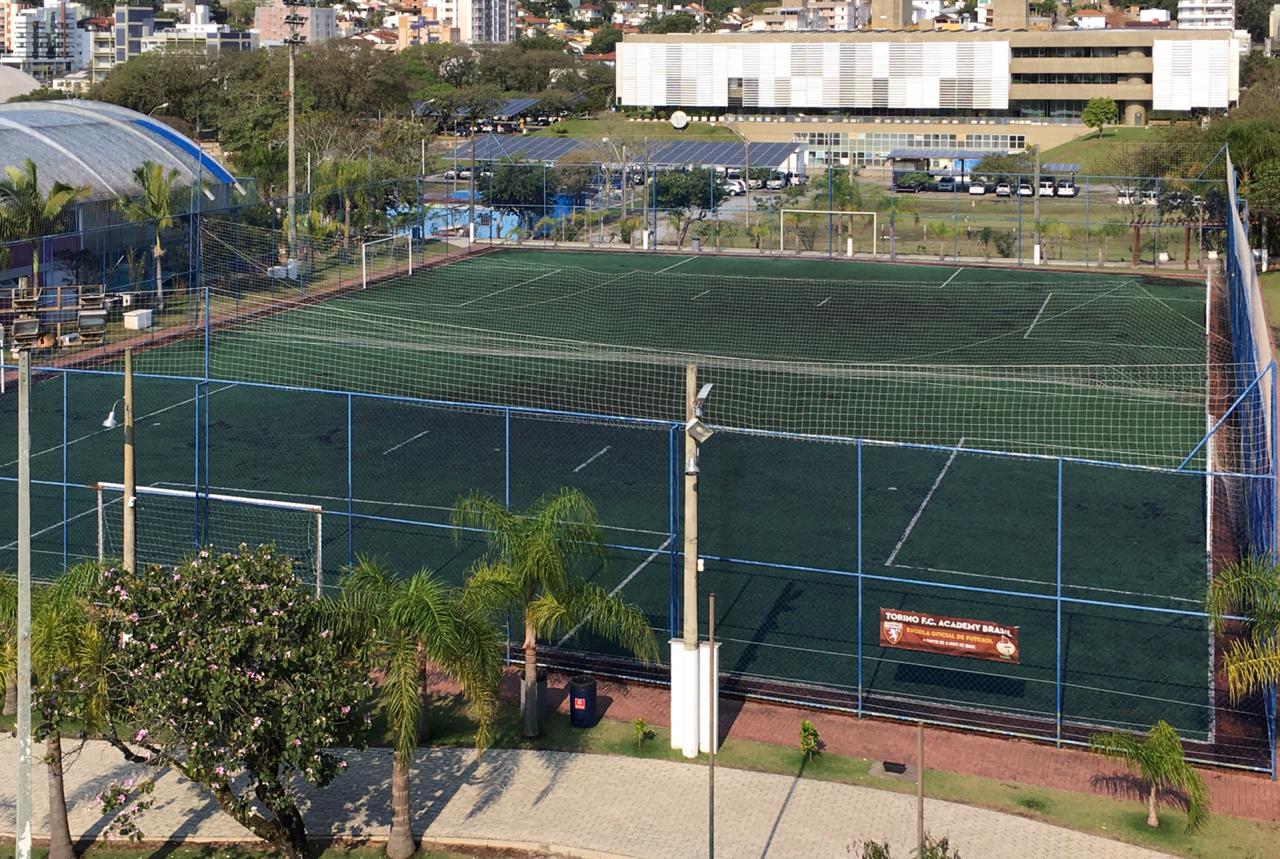 Campo de Futebol Oficial: Tamanho e Medidas