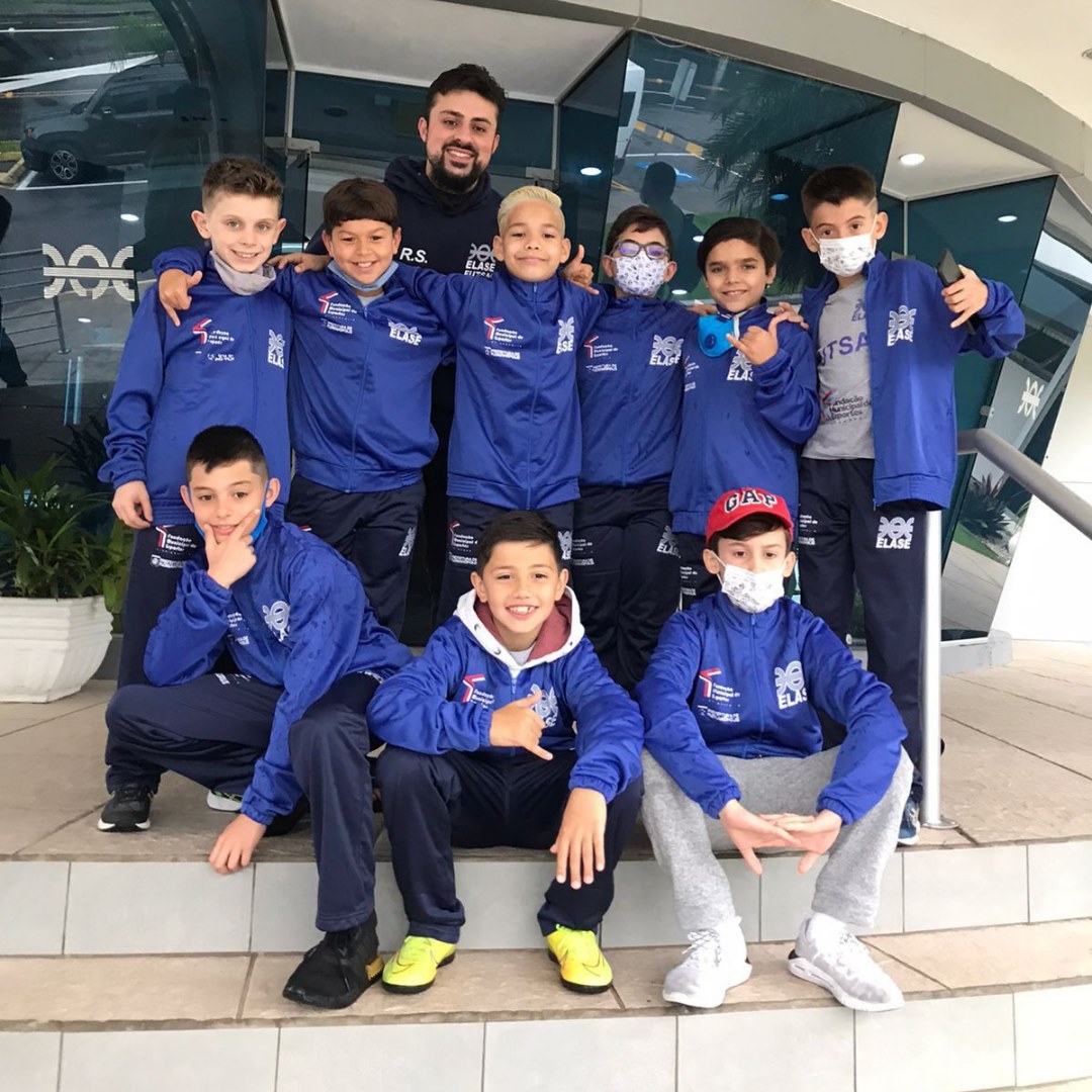 Futsal sub9 da ELASE foi a Jaraguá do Sul e conquistou 3 vitórias pela