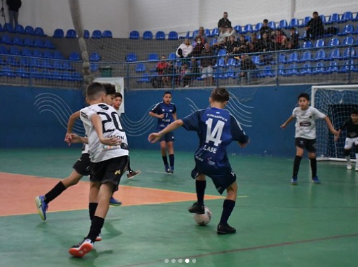 Marco Possamai, atleta da AMF/ELASE conquista medalha de ouro na competição  do tênis de mesa nos joguinhos abertos de Santa Catarina. - Elase