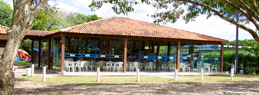 A ELASE coloca à disposição de seus associados, uma área nobre, localizada na Praia da Barra da Lagoa.